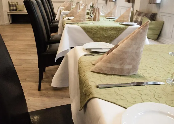 & Restaurant Schwarzes Kreuz 3* Fürth