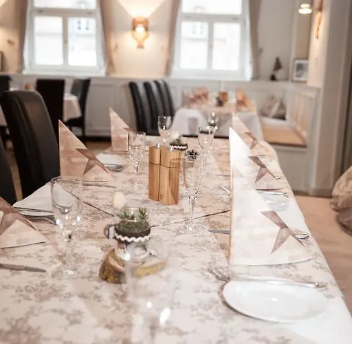 & Restaurant Schwarzes Kreuz Hotel 3*