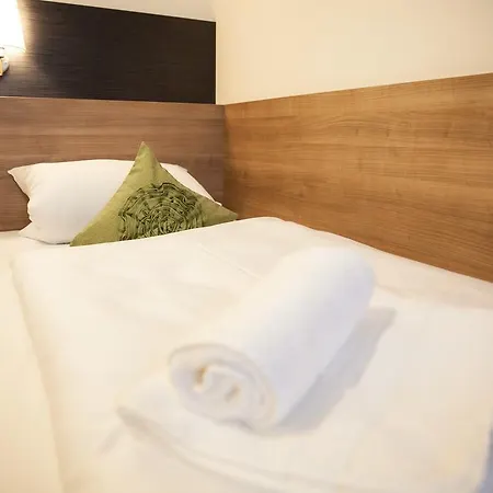 Hotel&restaurant Schwarzes Kreuz Fürth