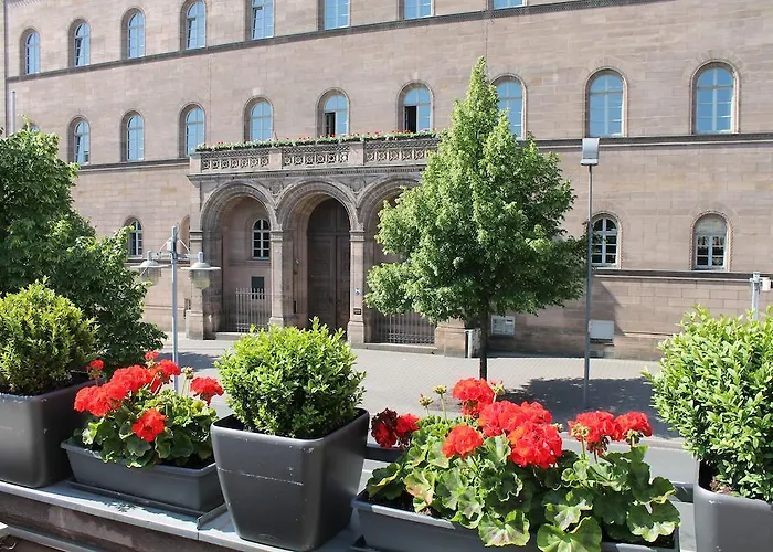 & Restaurant Schwarzes Kreuz 3* Fürth